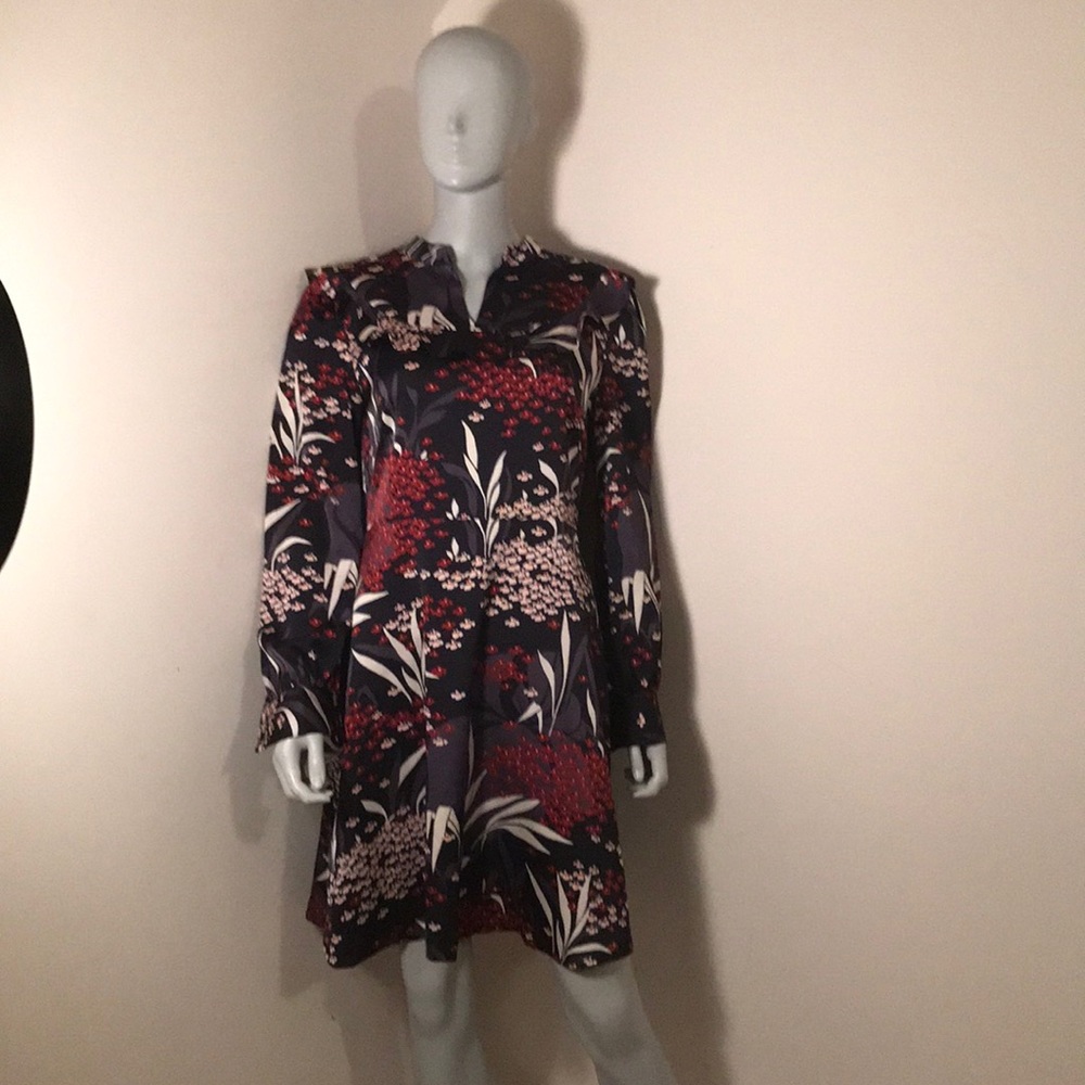 🎉🎉🎉Ann Taylor🎉🎉🎉Floral Dress